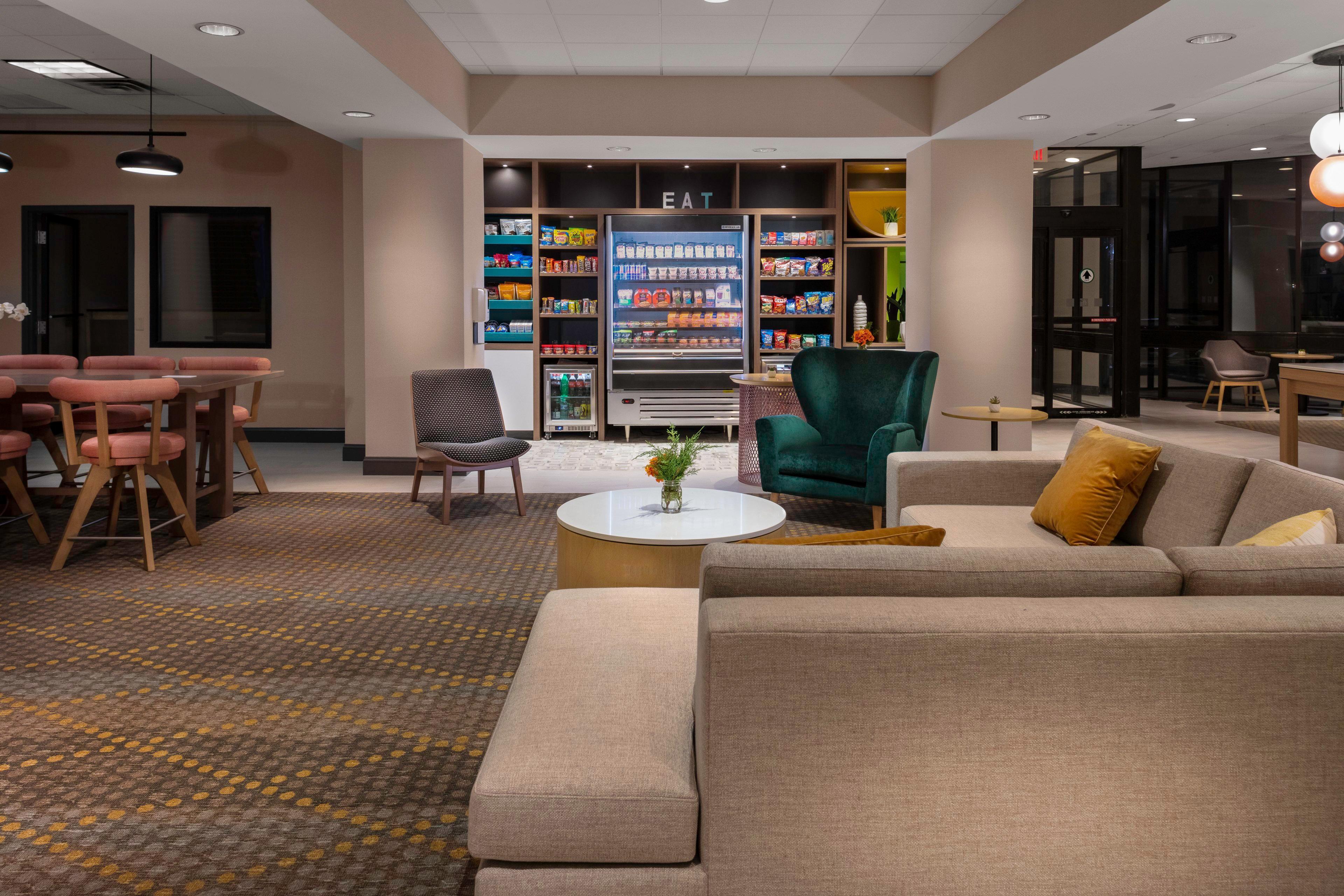 Holiday Inn Boston - Dedham Hotel & Conference Center By Ihg Exterior photo