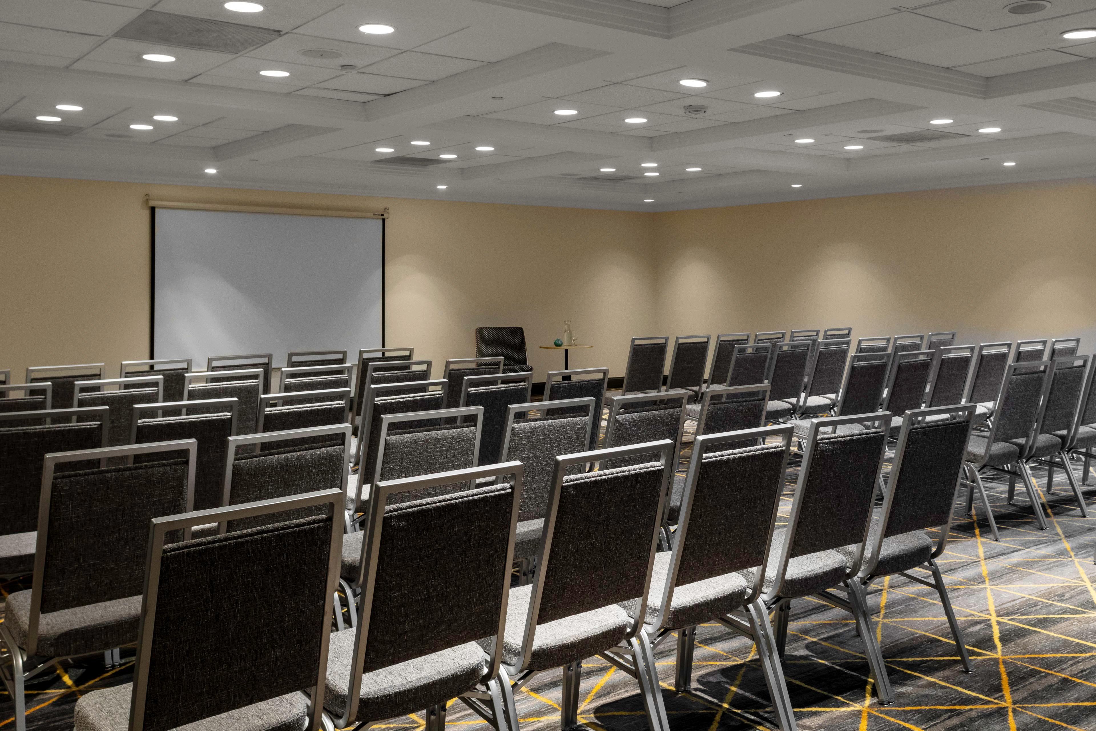 Holiday Inn Boston - Dedham Hotel & Conference Center By Ihg Exterior photo