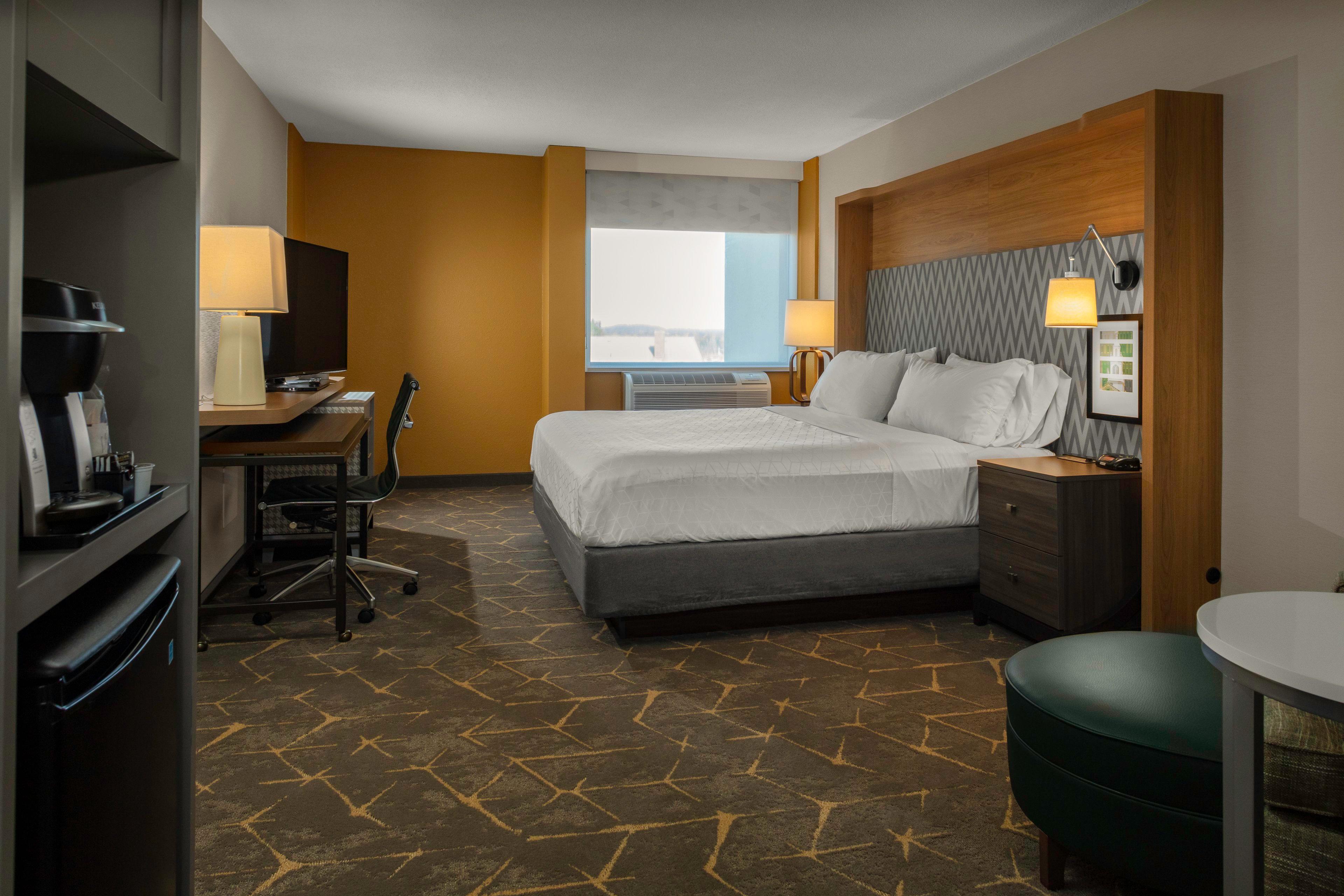 Holiday Inn Boston - Dedham Hotel & Conference Center By Ihg Exterior photo